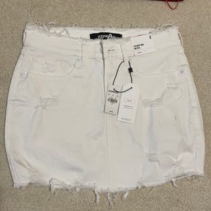 Express straight mini mid-rise white jean skirt. 0